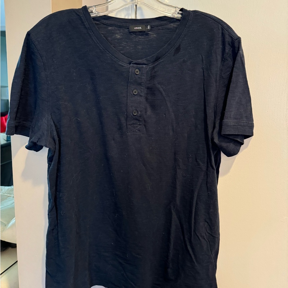 Vince navy size L tshirt